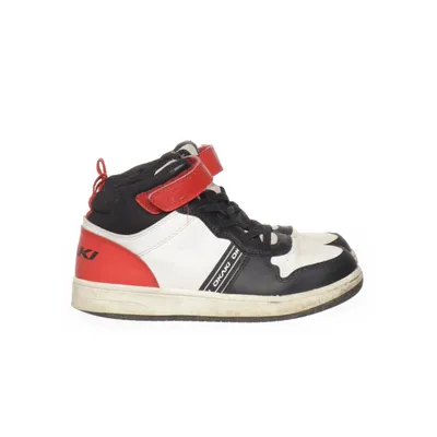Sneakers (Multicolored) from Okaki