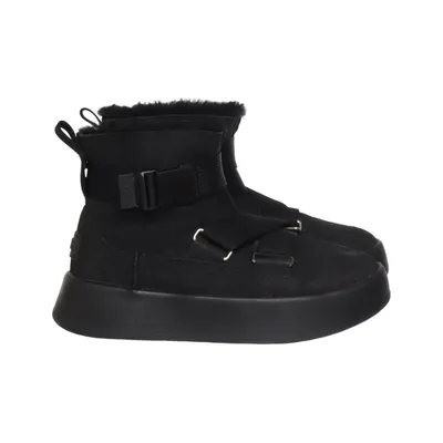 Ankelstøvler (Classic Boom Buckle) fra UGG Ruskind