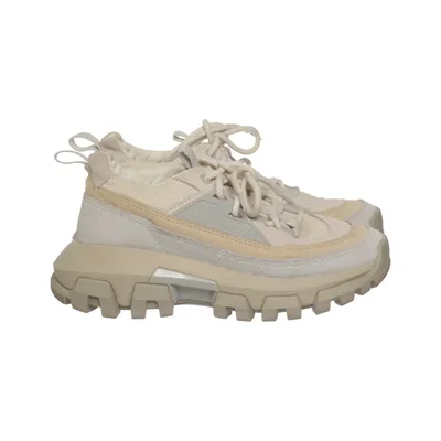 Sneakers (Beige) from Cat