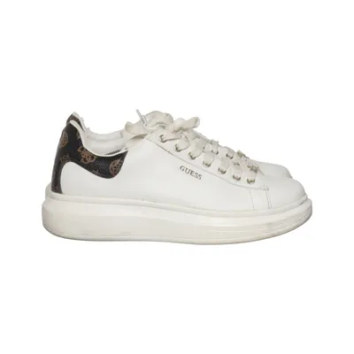 Sneakers (Salfal) fra Guess Læder