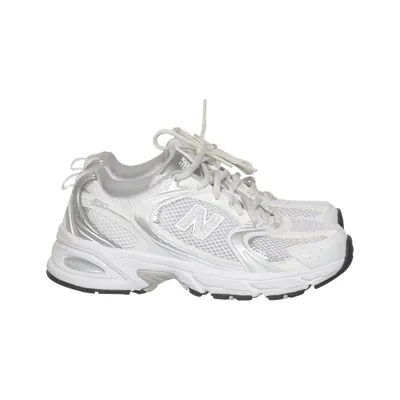Running shoes (530) from New Balance