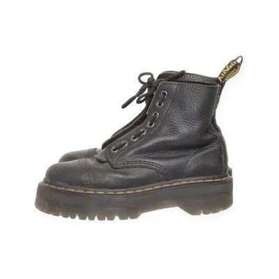 Veterlaarzen (Platform) van Dr. Martens Leer