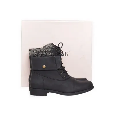Laced boots (Black) from JustFab