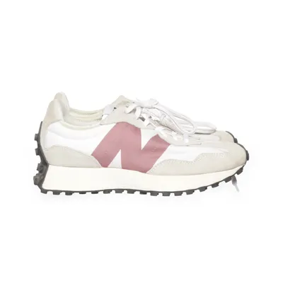 Sneakers (327) från New Balance