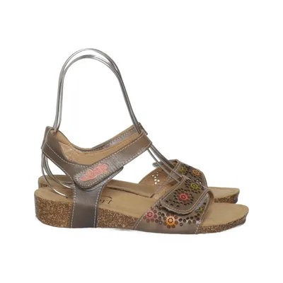 Sandals (Brown, Multicolored) from Soft Comfort by Laura Vita Leather