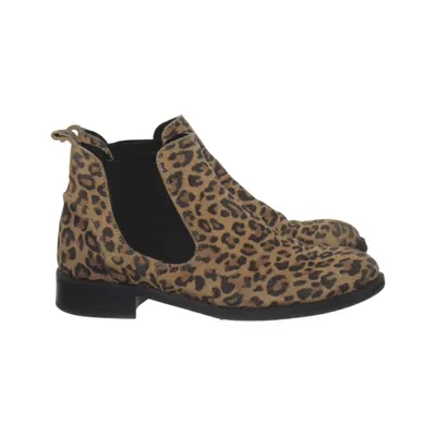 Chelsea boots (Brown, Black) from Sommerkind
