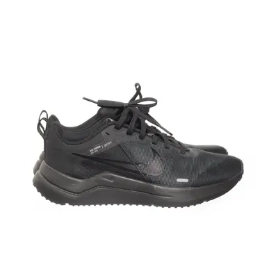 Trainers (Black) from Nike