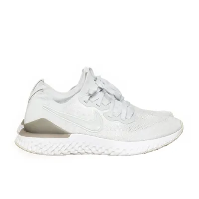 Trainingsschoenen (Grijs) van Nike