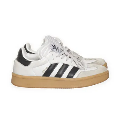 Sneakers (Samba) från Adidas