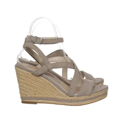 Wedges (Beige) from Oysho