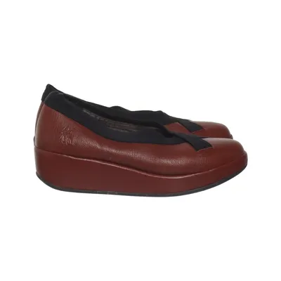 Chaussure compensées (Rouge, Noir) de Fly London