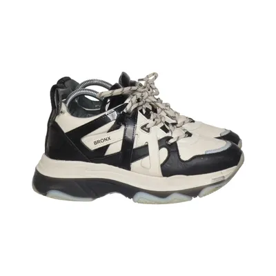 Sneakers (Black, White) from Bronx Leather