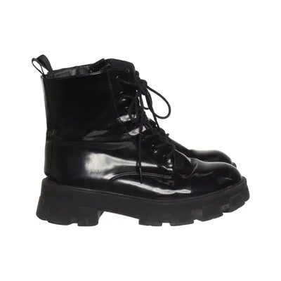 Laced boots (Black) from Missguided