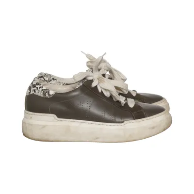 Sneakers (Olivgrün! Fällt normal groß aus-Gr.40) från Méliné Skinn
