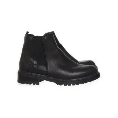 Chelsea boots (Black) from Erynn
