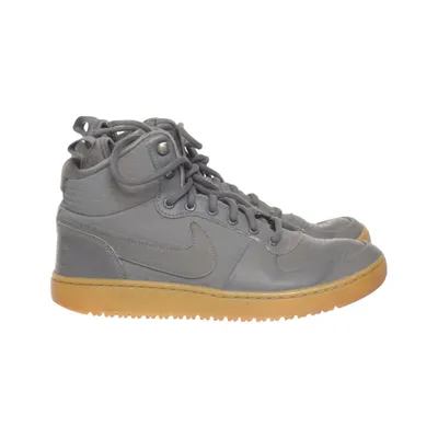 Sneakers (Court Borough Mid) from Nike