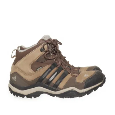 Vandringskängor (ART Q21024) från Adidas