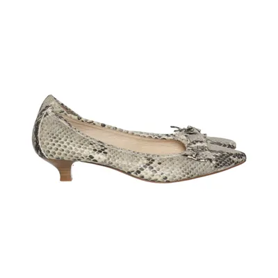 Pumps (Gray, Black, White) from Footlight Leather