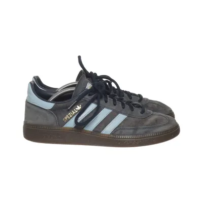 Baskets (Gris, Bleu) de Adidas
