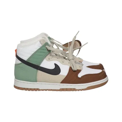 Sneakers (Vit, Grön, Brun) från Nike