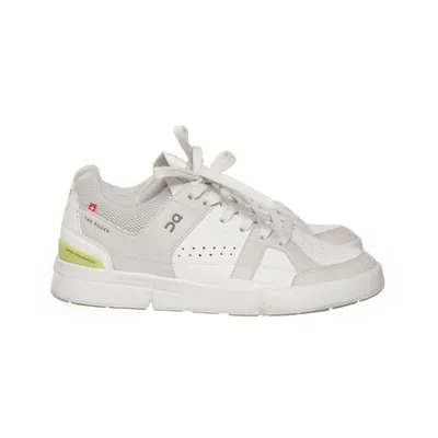 Sneakers (White, Beige) from Swiss Engineering