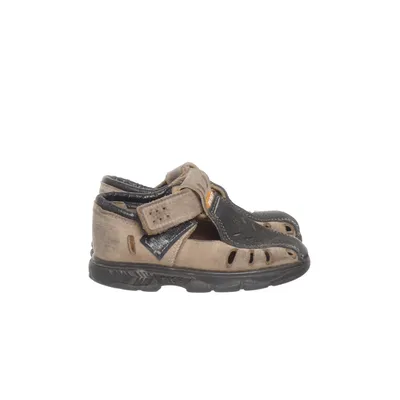 Sandals (Beige, Black) from Kavat