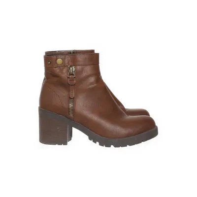 Heeled boots (Brown)