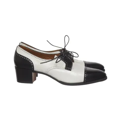 Brogues (Svart, Vit) från Carmina Skinn