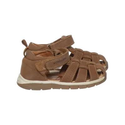 Sandals (Brown) from Nordbjørn Leather