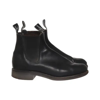 Chelsea boots (Black) from R.M. Williams