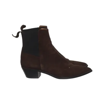 Chelsea boots (Brown, Black) from Flattered