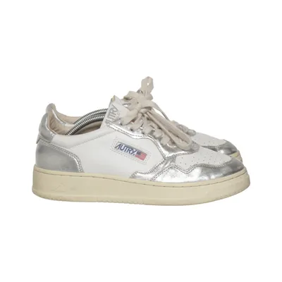 Sneakers (White, Silver) from Autry