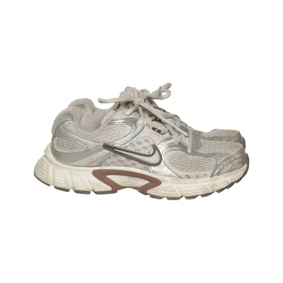 Sneakers (Zilver, Wit, Bruin) van Nike
