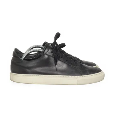 Sneakers (Black) from Garment Project