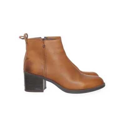 Ankle boots (Brown) from Pace