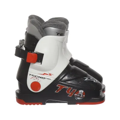 Ski boots (Black, White, Red) from Tecnopro