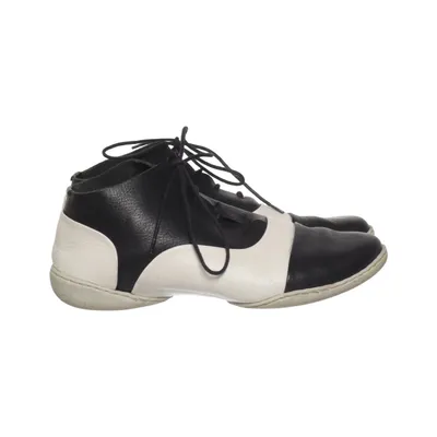 Boots (Svart, Vit) från Trippen