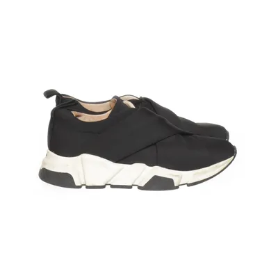 Slip-ons (Black) from Apple of Eden