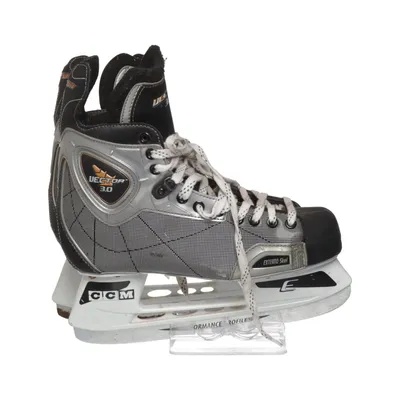 Ice skates (Vector 3.0) from CCM