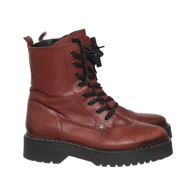 Laced boots (Red) from Black Premium Leather