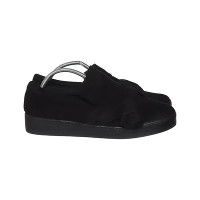 Slip-ons (Black) from Lucky Shoes