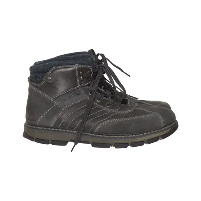 Laced boots (Gray) from Highland Creek