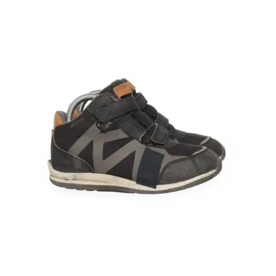 Ankle boots (Black, Gray) from Kavat