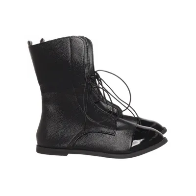 Laced boots (Black)