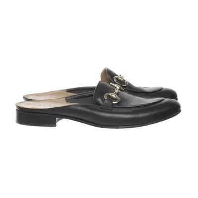 Slip-ins (Black, Beige) from Alberville
