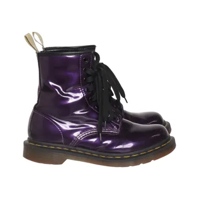 Laced boots (1460 Vegan Chrome) from Dr. Martens