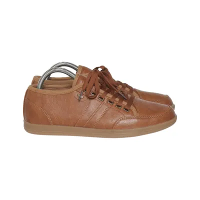 Sneakers (Surto) from British Knights