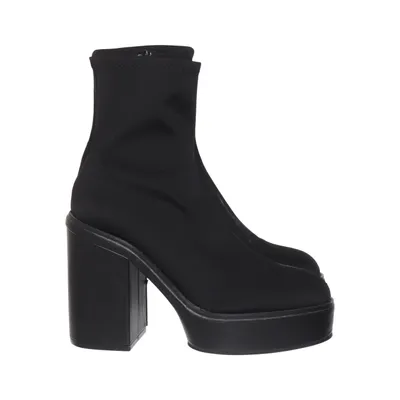 Bottes à talons (Noir) de ASOS Shoes