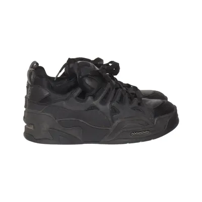 Sneakers (Black) from Under Armour