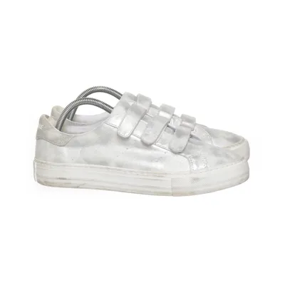Sneakers (Silver) from No Name